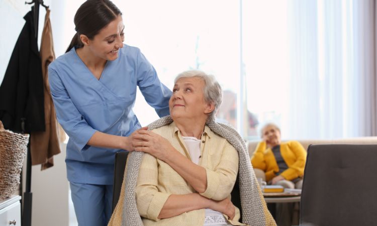 Conosci le funzioni degli infermieri geriatrici.